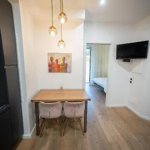 https://angelico-luxury-house.it-romehotels.com